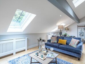 TV - 1 bedroom accommodation in Abbeystead, near Lancaster (Abbeystead, near Lancaster)