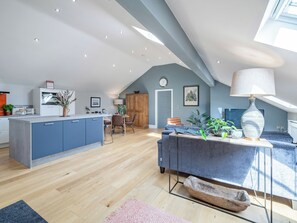 TV - 1 bedroom accommodation in Abbeystead, near Lancaster (Abbeystead, near Lancaster)
