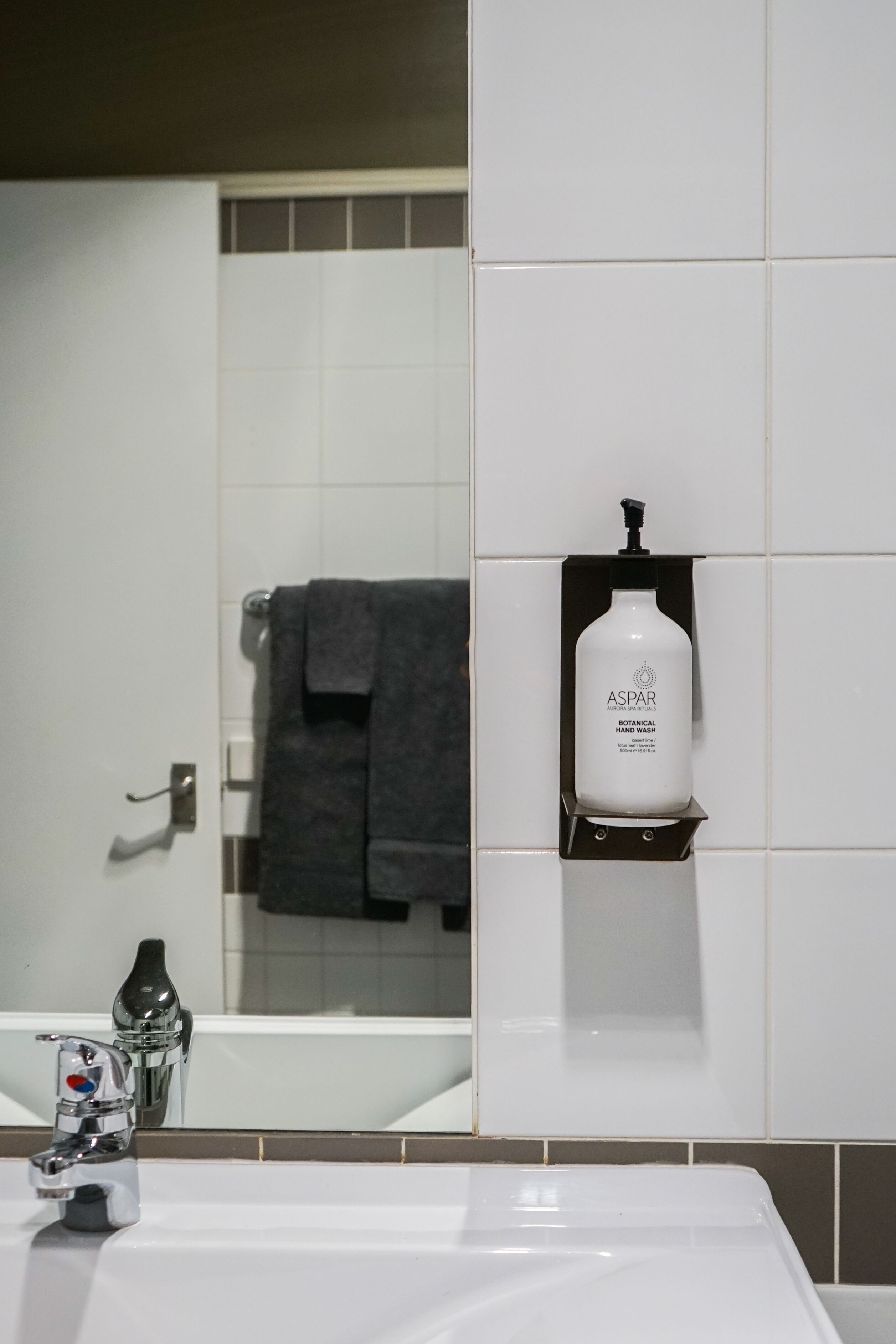 superior queen | bathroom | shower, hair dryer, towels, soap