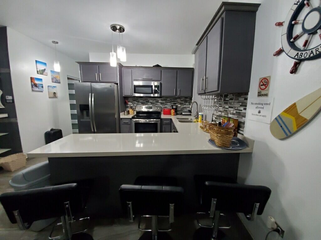 冰箱、微波炉、烤箱、炉灶