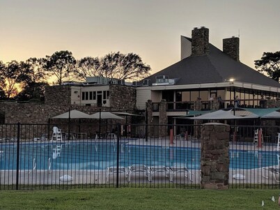 Luxury Lake Conroe Condo!! 