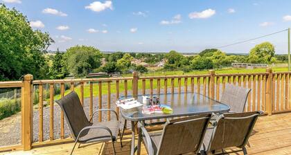 2 bedroom accommodation in Hemswell, near Market Rasen