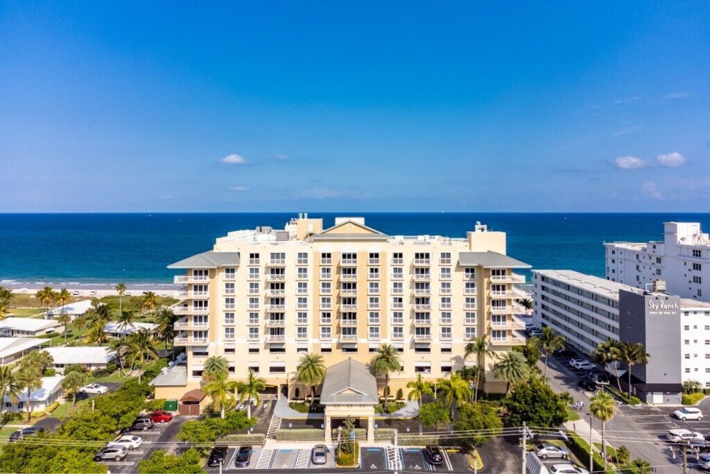 Wyndham Royal Vista - 1 Bedroom Condo