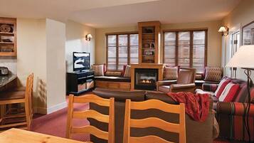 Flat-screen TV, fireplace, DVD player