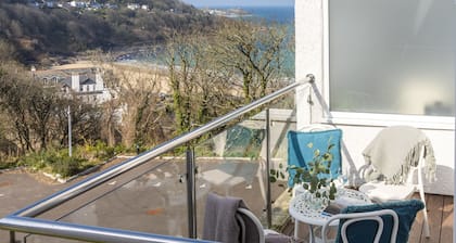 Fairsky - Sea Views & Allocated Parking