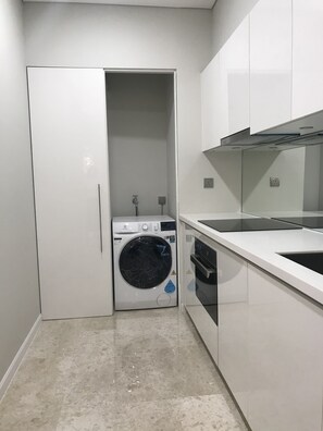 냉장고, 전자레인지, 오븐, 쿡탑