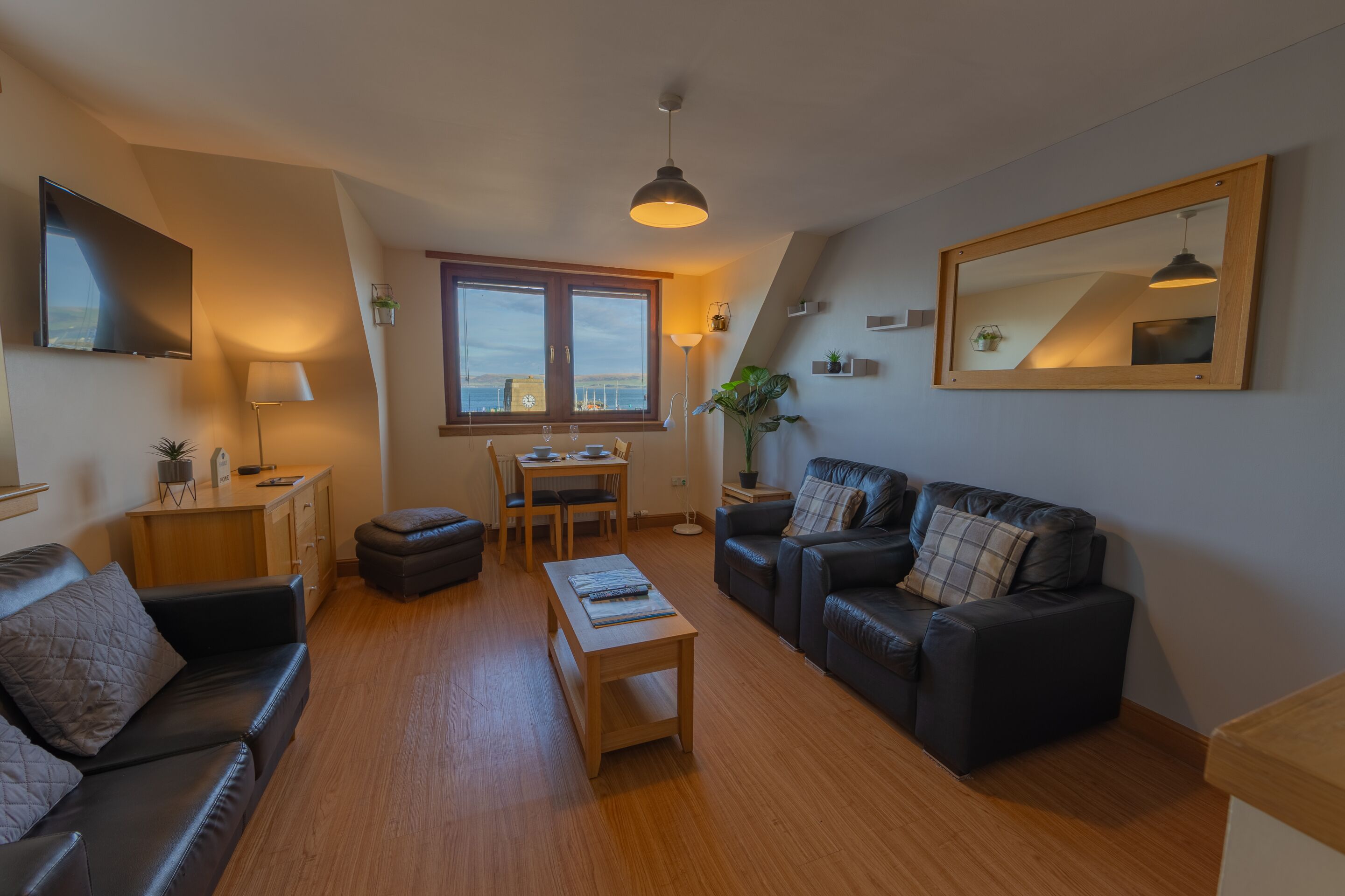 Wohnzimmer / Lounge