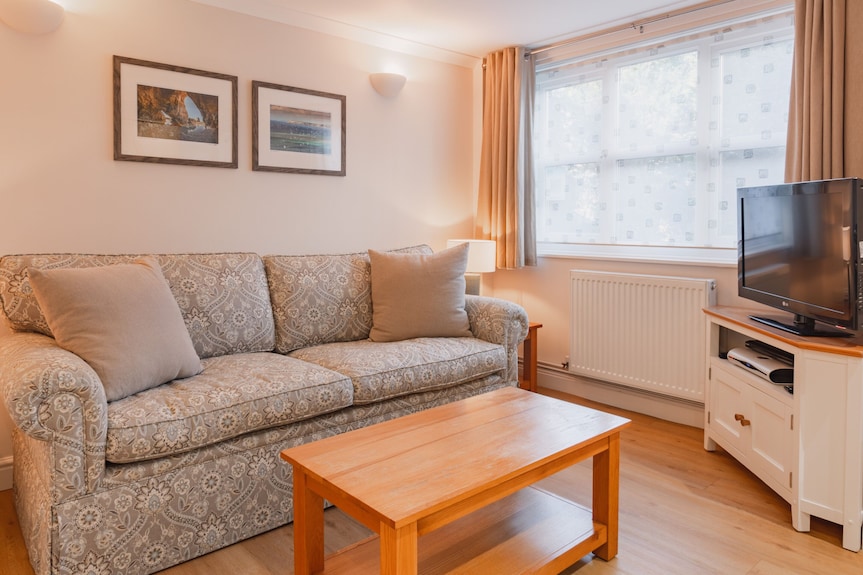 The Den Ground Floor Apartment - Shanklin