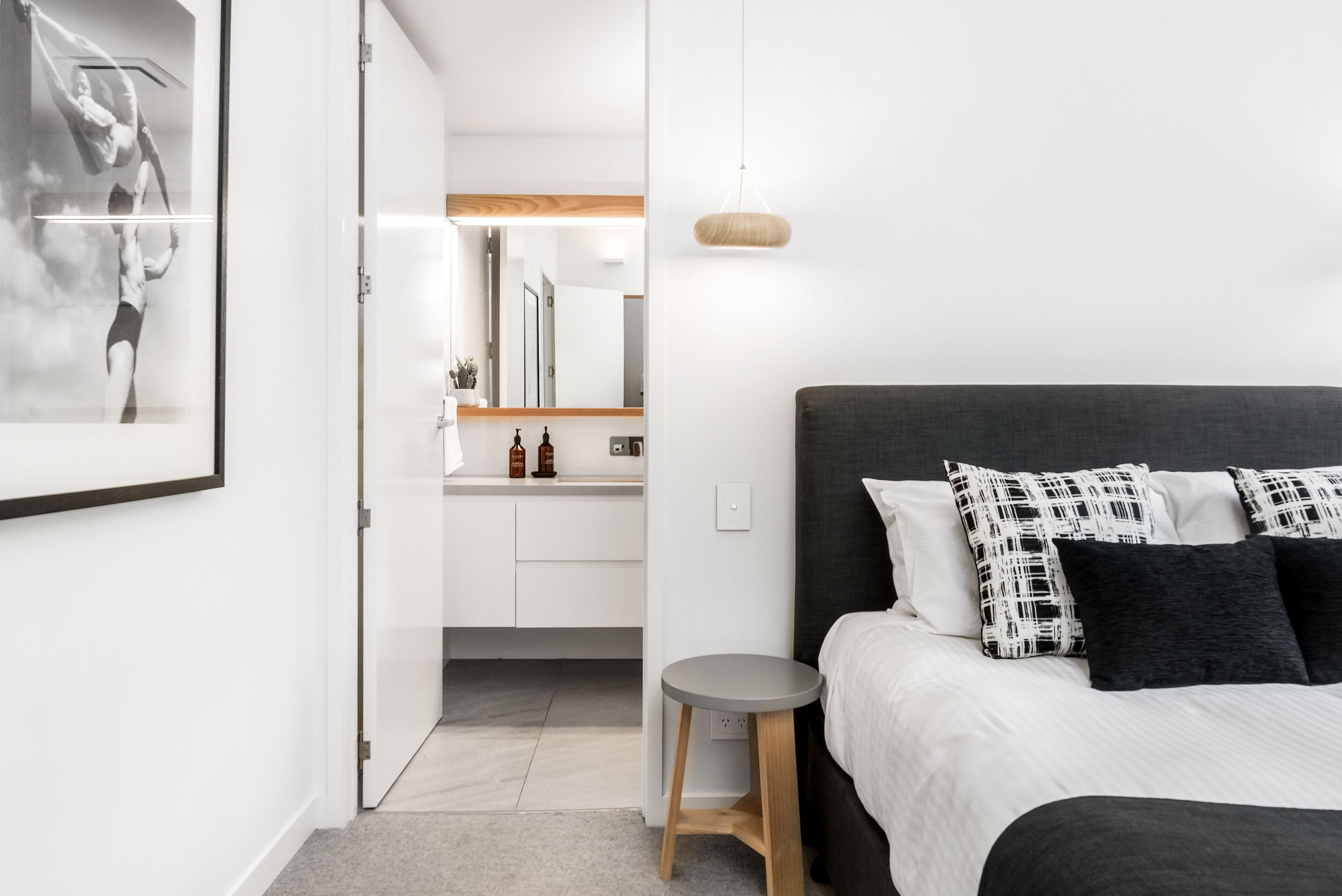 House | 4 bedrooms, individually decorated, individually furnished