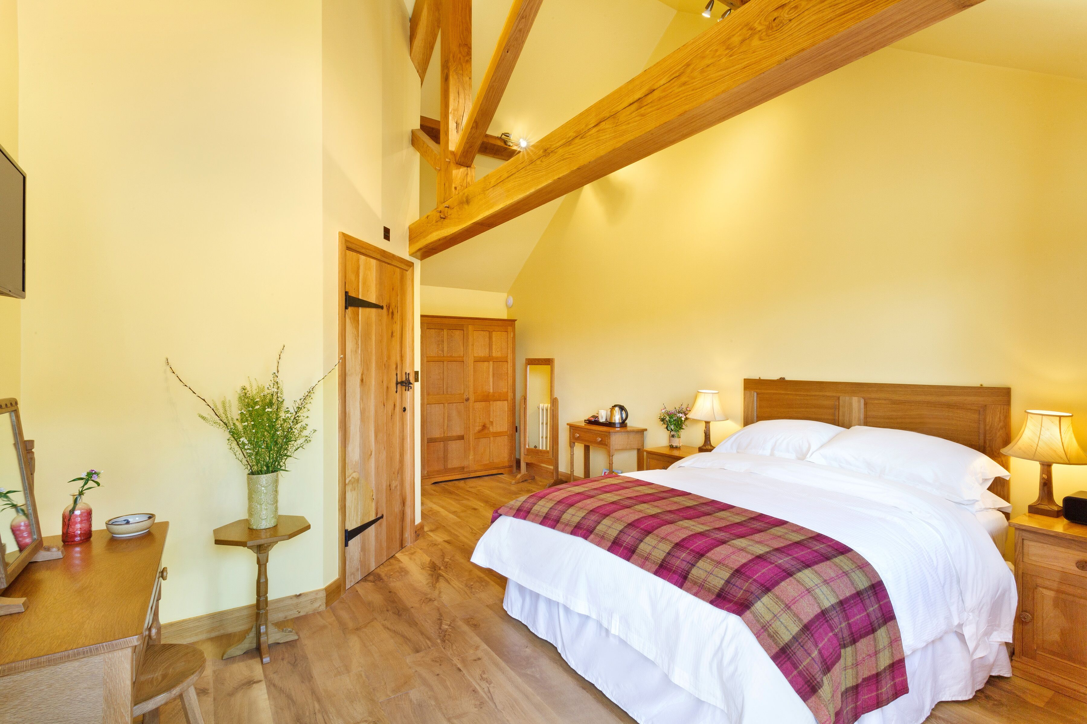 Double room-Luxury-Ensuite with Bath-and Shower The Bedale