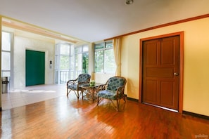 Interior detail - Shagwell Mansions Pattaya (Pattaya)