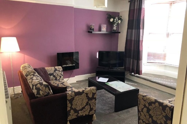 Apartment 1 Lounge