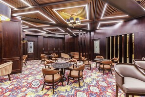Bar (on property) - Fortune Park Dalhousie - Member ITC Hotels' Group (Dalhousie)