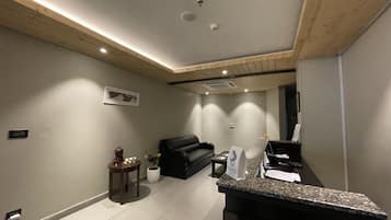 Espace de soins pour les couples, hammam, massages des tissus profonds