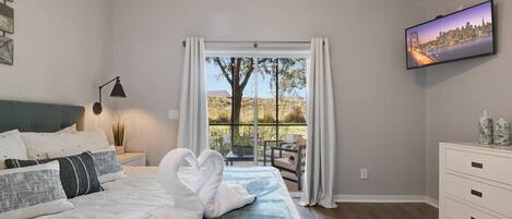 2 多间卧室、熨斗/熨衣板、旅行婴儿床、WiFi