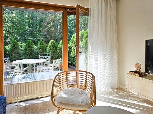 Unclassified image, 1 of 48, button - Rezydencja Sienkiewicza (RS1.21) - RS1.21 Nautical (Swinoujscie)