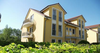 Schloonseevillen with balcony and *200 m from the beach* - Holiday apartment