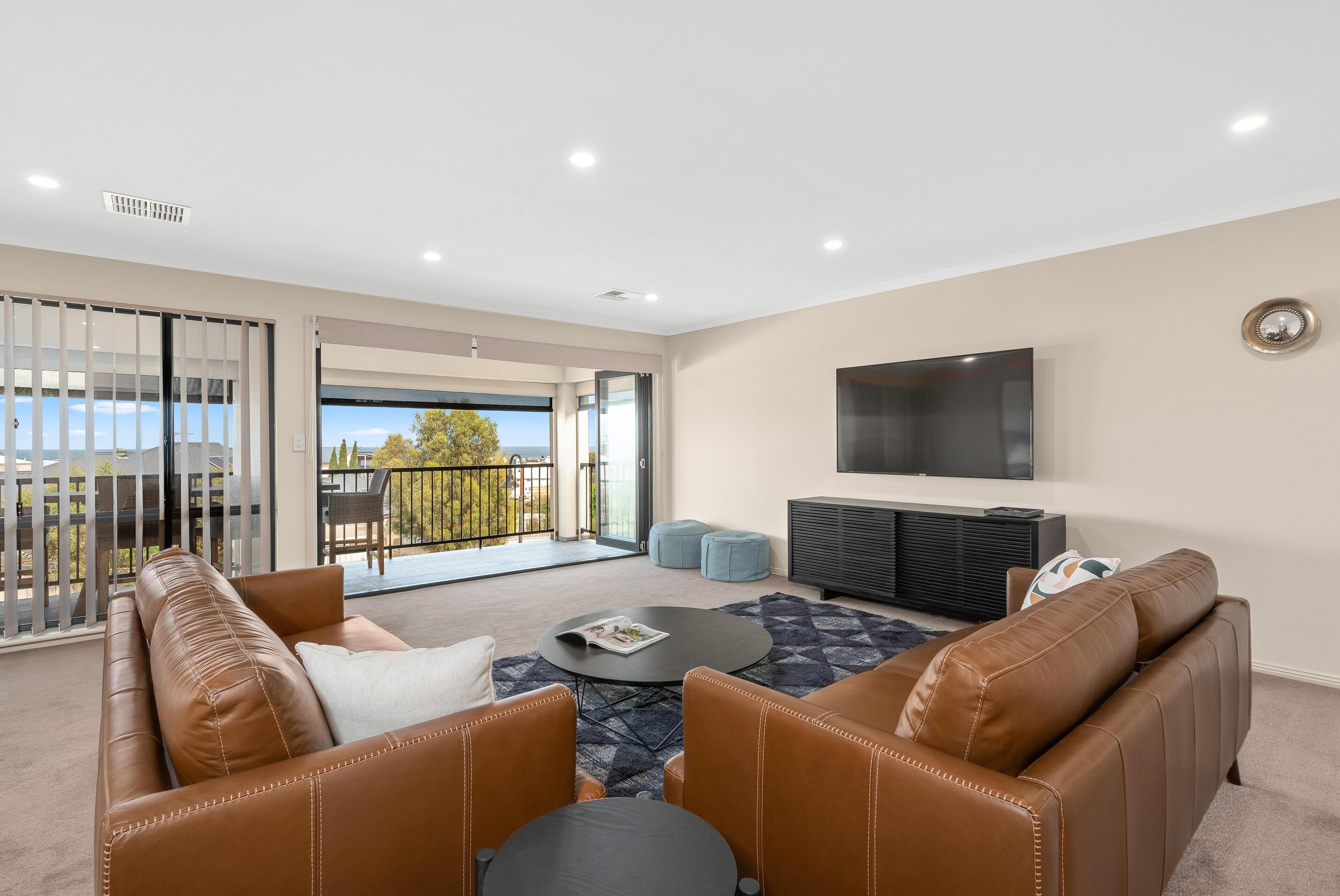 Out Look ~ Sellicks Beach - Sumptuous Seaside Abode