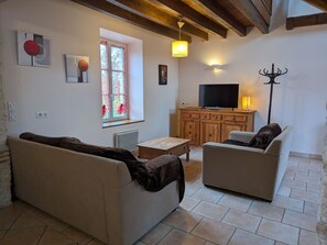 TV