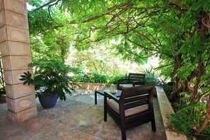 Apartment (One Bedroom Apartment with Terrace) | Terrasse/Patio