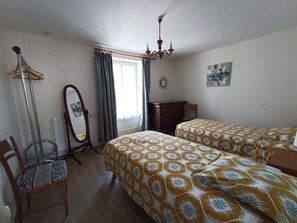 2 bedrooms, free WiFi, bed sheets