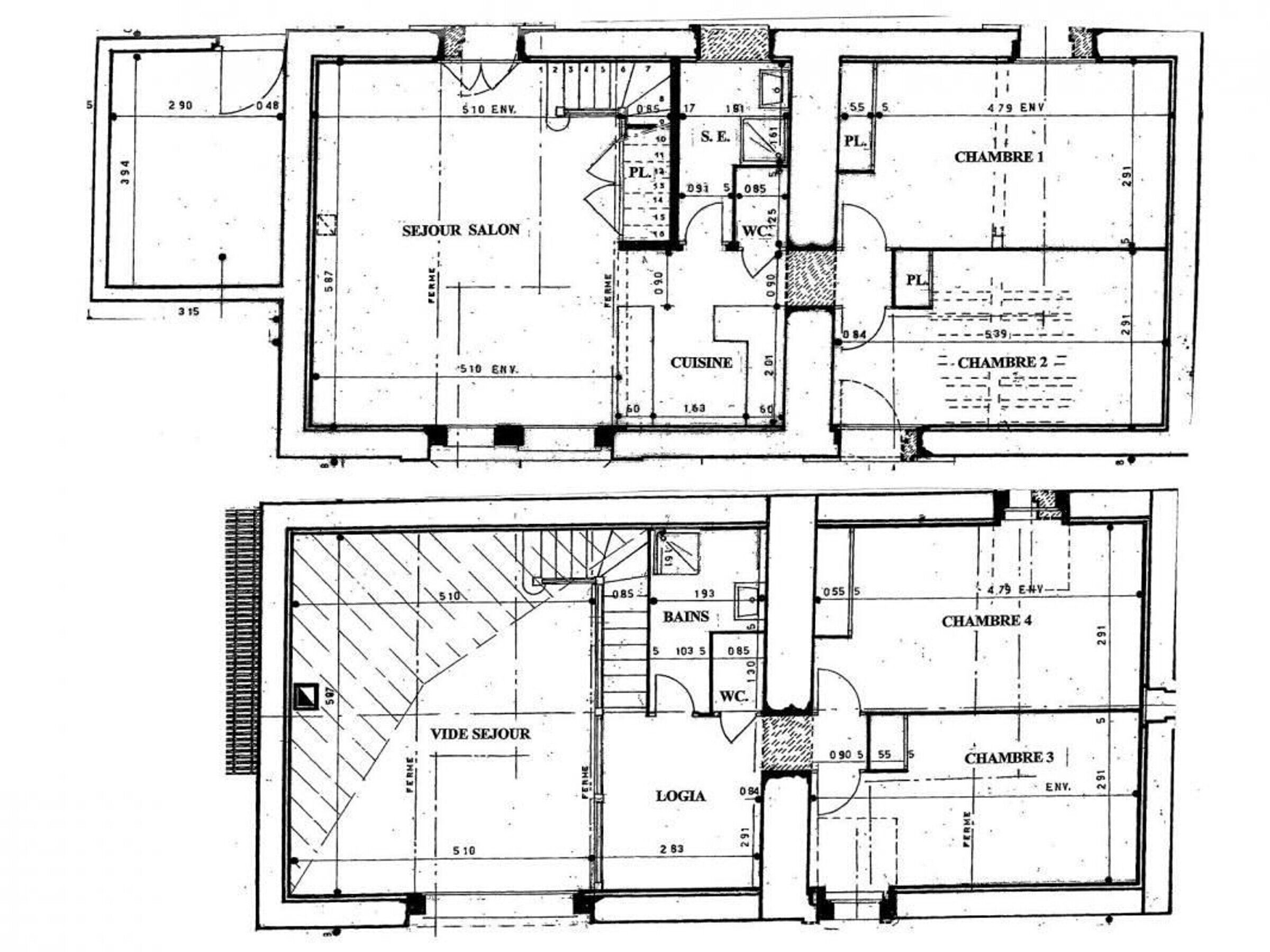 Plan d’étage d’un hôtel comprenant plusieurs chambres, notamment un salon-séjour, une cuisine et plusieurs pièces.