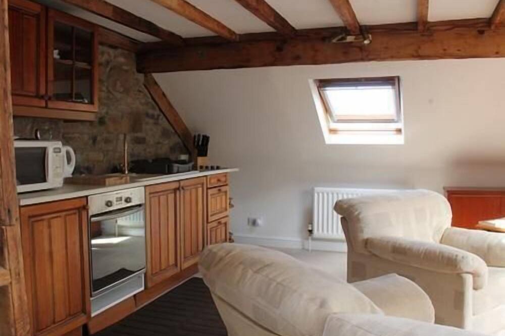 Burnhopeside Hall - Apartment