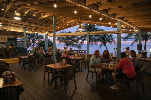 Treehouse Cottage at Cane Bay — walk to beach!