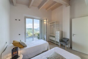 4 camere, ferro/asse da stiro, culla da viaggio, Wi-Fi gratuito