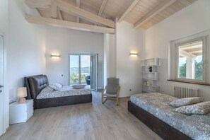 4 bedrooms, iron/ironing board, travel cot, free WiFi