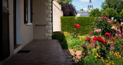 GĂźte au cĆur d'Artenay â 3 chambres, tout confort, Ă 25 min d'OrlĂ©ans, proche commerces et musĂ©es