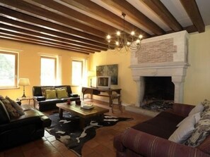 تلفزيون، مدفأة