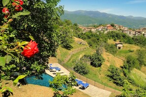 Outdoor pool - Sassi, private pool, stunning views, walk restaurant (Sassi, Molazzana)