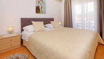 Apartment (Three Bedroom Apartment with Balcony ) | 3 bedrooms