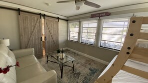Smart TV, DVD player - Waterfront Hernando beach 3 beds/2bath on deep water canal w/Dock, Fishing/kayak (Hernando Beach)