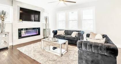 Luxe Private Getaway in the Heart of Baltimore!