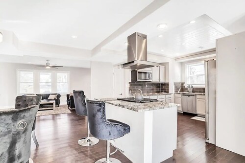 Luxe Private Getaway in the Heart of Baltimore!