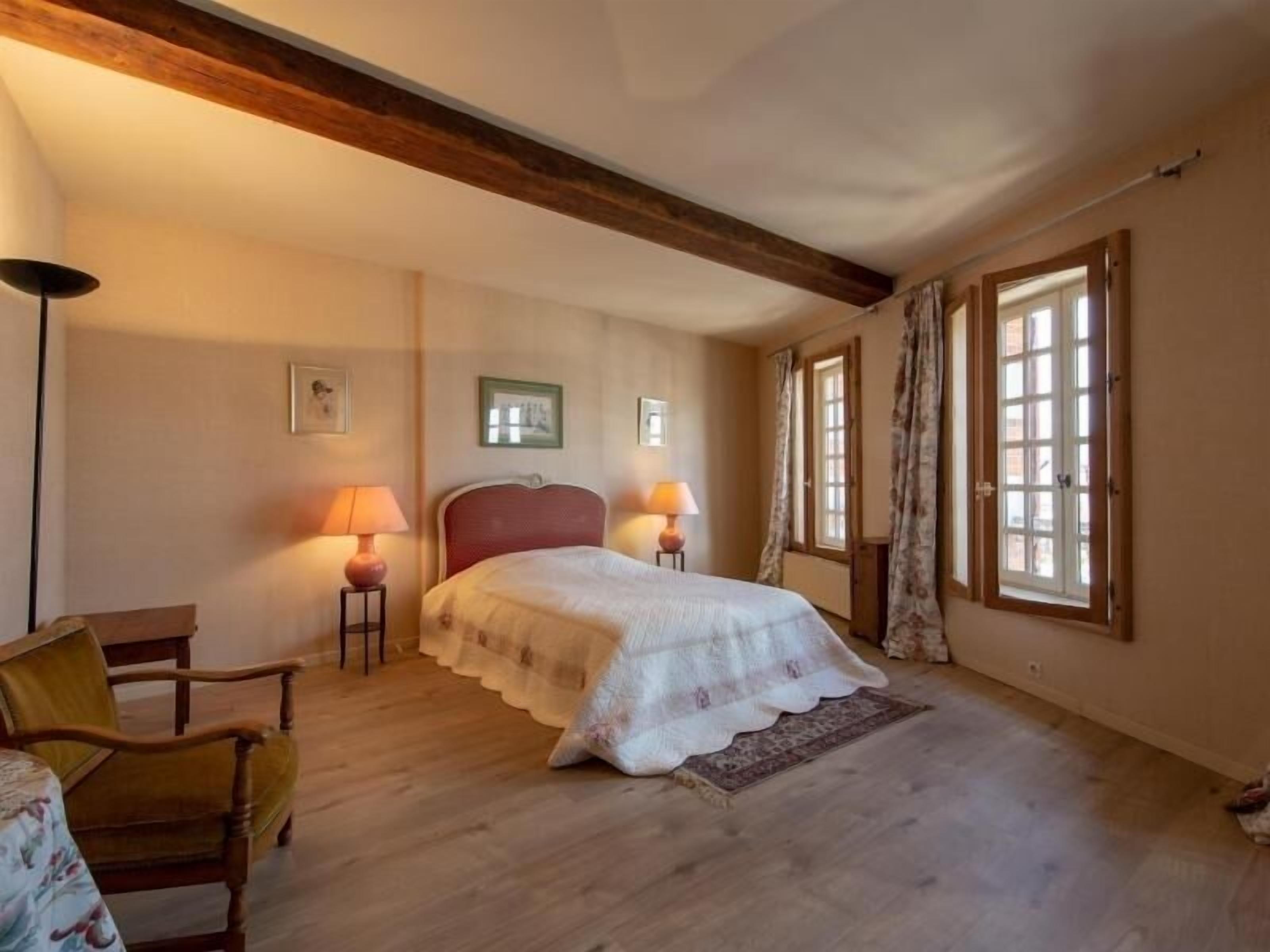 3 chambres, Wi-Fi gratuit, draps fournis