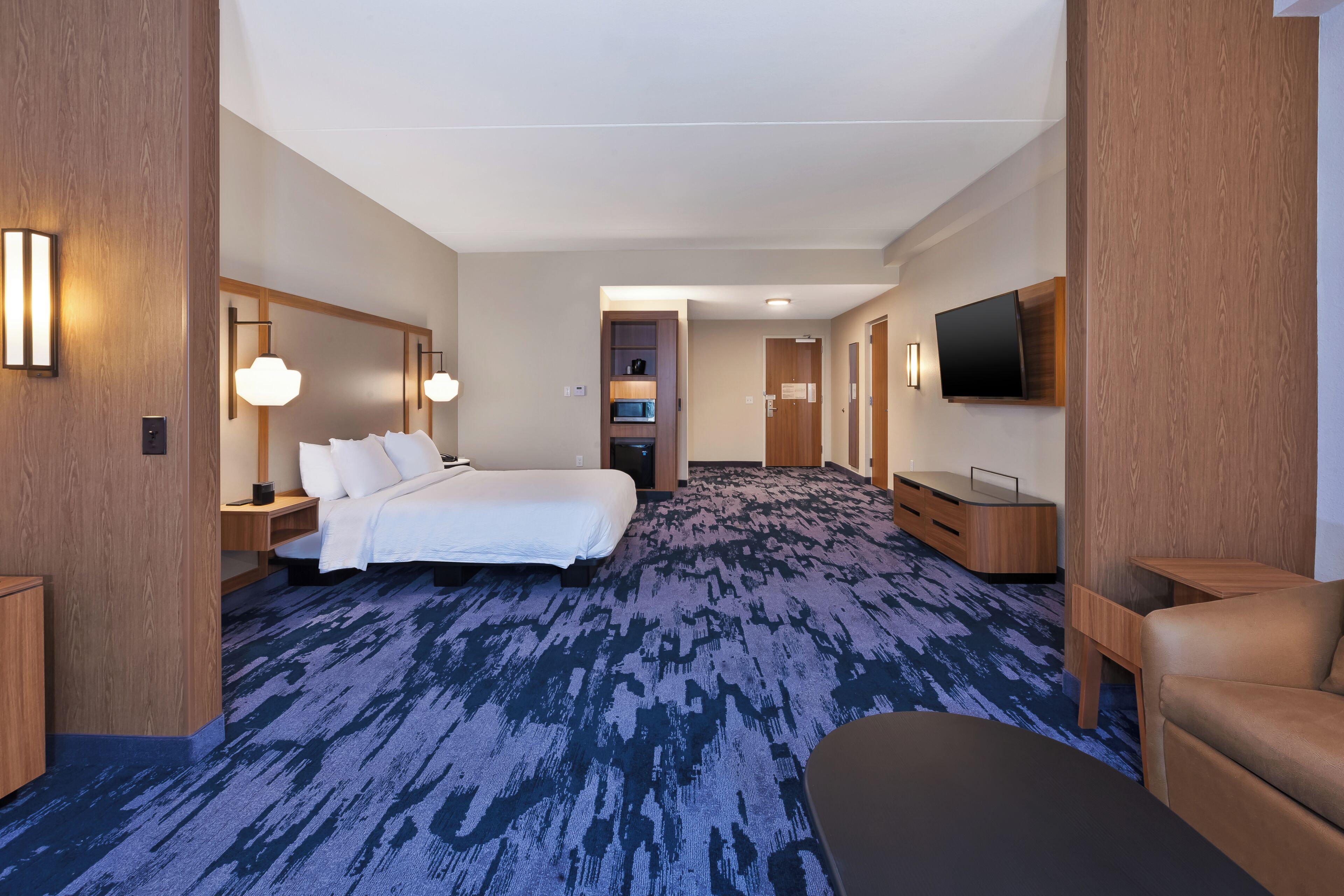 Suite, 1 King Bed with Sofa bed, Accessible Bathtub | Down duvets, pillow-top beds, in-room safe, desk