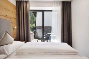 2 bedrooms, free WiFi, bed sheets, wheelchair access