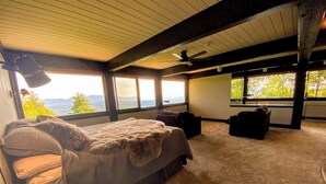 Premier House, 4 Bedrooms, Mountain View, Mountainside | 4 bedrooms, iron/ironing board, free WiFi, individually decorated - Ridge Line Lodge in Dalton, NH - by Bretton Woods Vacations (Whitefield)