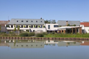 Exterior - COMFORT room on the garden side (Belleville-sur-Loire)