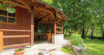 House Mavko Near Lake Cerknica