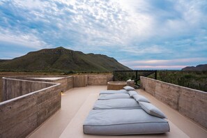 Master Casita - 1 King Bed | Terraza o patio