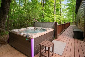 Cabin, 3 Bedrooms | Outdoor spa tub - Iron Mountain Lodge 3 Bedroom Cabin by RedAwning (Butler)