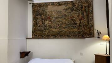 3 slaapkamers, een strijkplank/strijkijzer, wifi, beddengoed