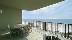 Outdoor dining - Parking level!  Lazy river/Slide. New to the rental market!! (Orange Beach)