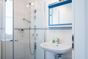 Bathtub
