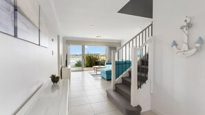 Interior - Hindmarsh Island - Waterfront Luxury, Wi-Fi, Linen (Hindmarsh Island)