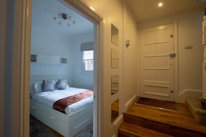 3 bedrooms, iron/ironing board, travel cot, free WiFi